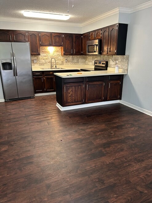 1000 Ranchero Rd unit D, Kerrville, TX 78028 - photo 1