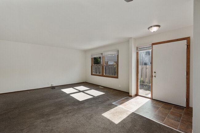 3774 S 81st St, Milwaukee, WI 53220 - photo 7