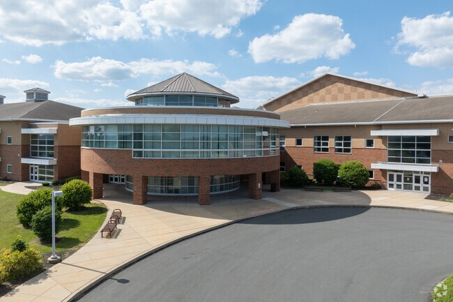 Daniel Boone Middle School hosts students in grades 5-8.