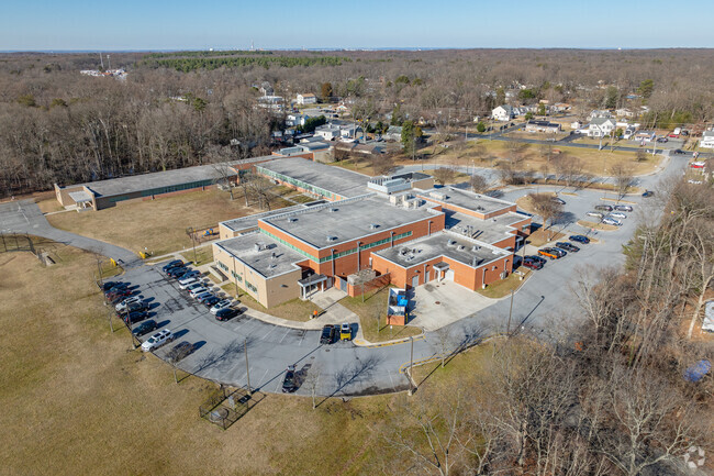 Lake Shore Elementary School is a public school serving grades K-5 for locals in Lake Shore, MD.