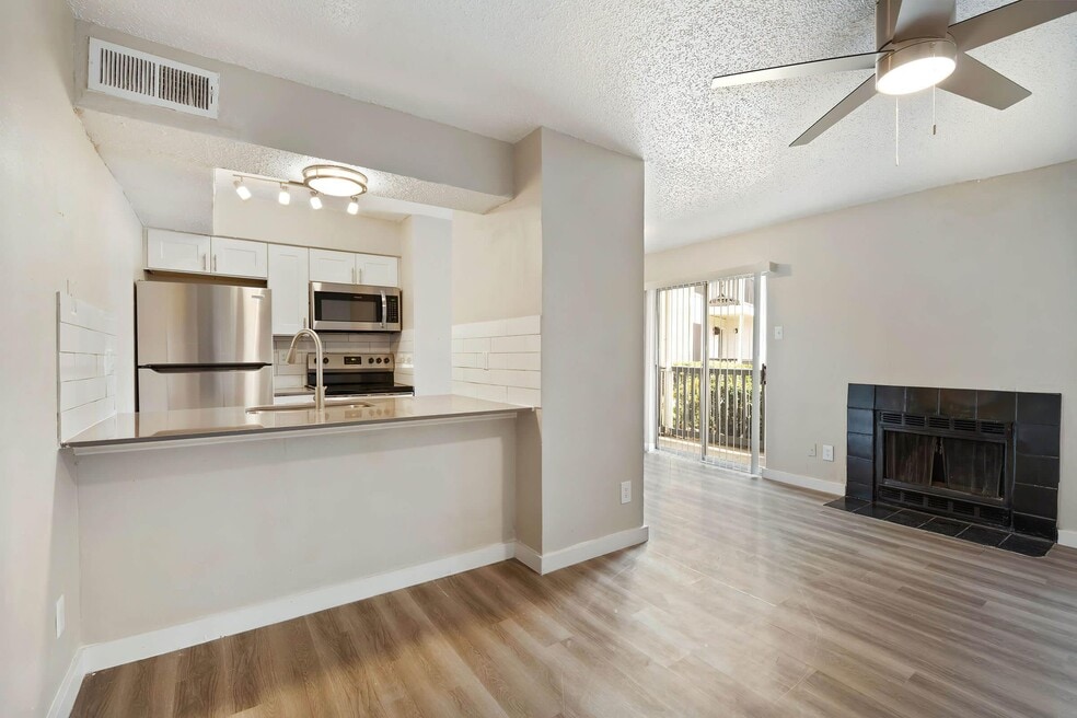 Solmere Dallas, Dallas, TX 75220 - photo 1