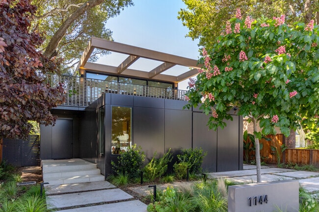 International-style homes contrast large estates found throughout Crescent Park.