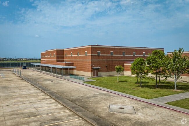 Bayside Intermediate School is a great place to learn and grow in League City.