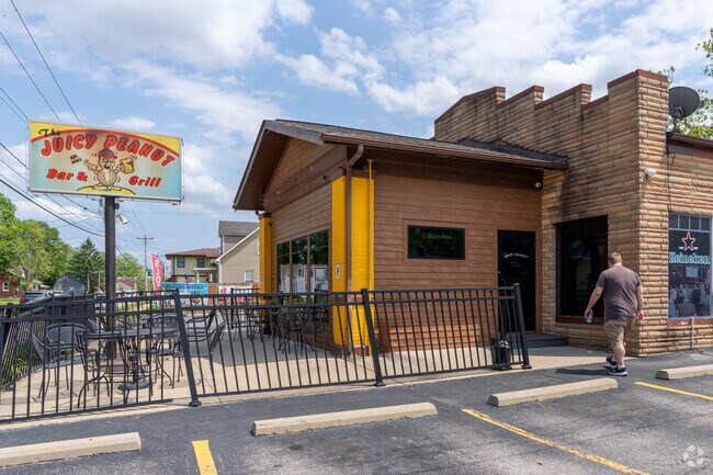 The Juicy Peanut on Main Street serves Mascoutens everything from tacos to Thai food.