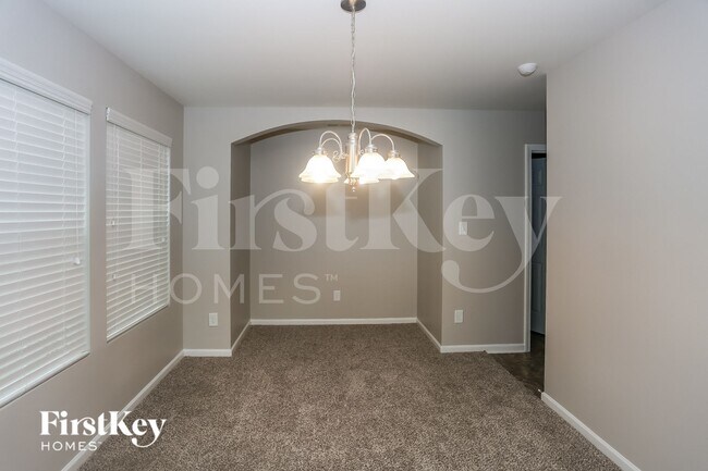 11016 Belmont Run Ln, Charlotte, NC 28213 - photo 5