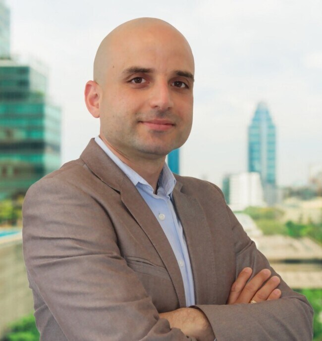 CARLOS UCHUYA
