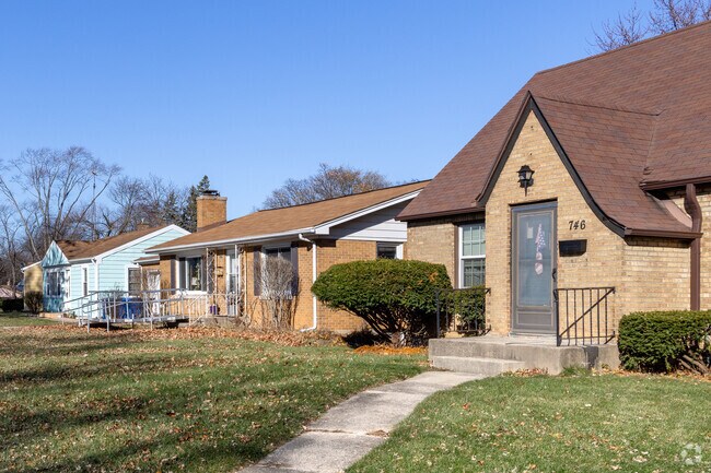 Waukegan residential streets include mid-century, ranch, and cottage style homes.