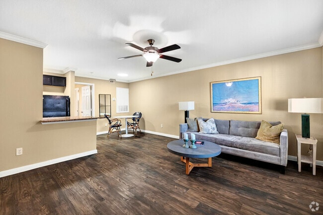 The Grove at 43rd, Houston, TX 77018 - photo 2