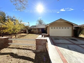 1438 Indian Sage Rd, Lancaster, CA 93534