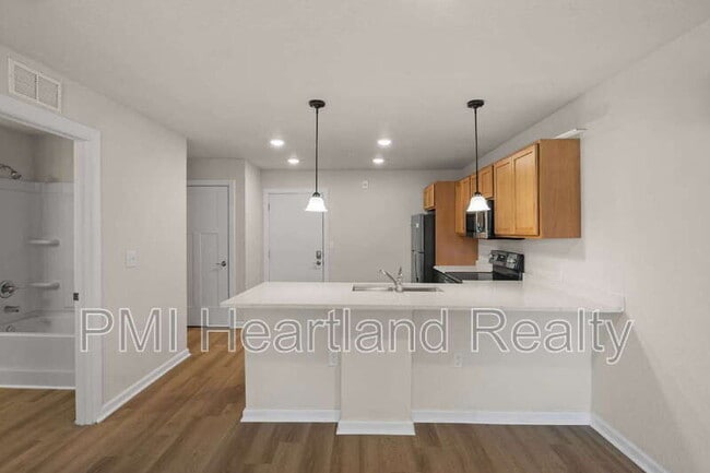 260 Spanish Moss Cir unit 107, Sebring, FL 33876 - photo 2