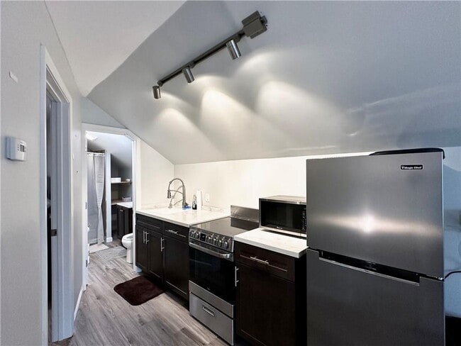 29 Ann St, Newport, RI 02840 - photo 3