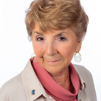 GLORIA ANDREWS