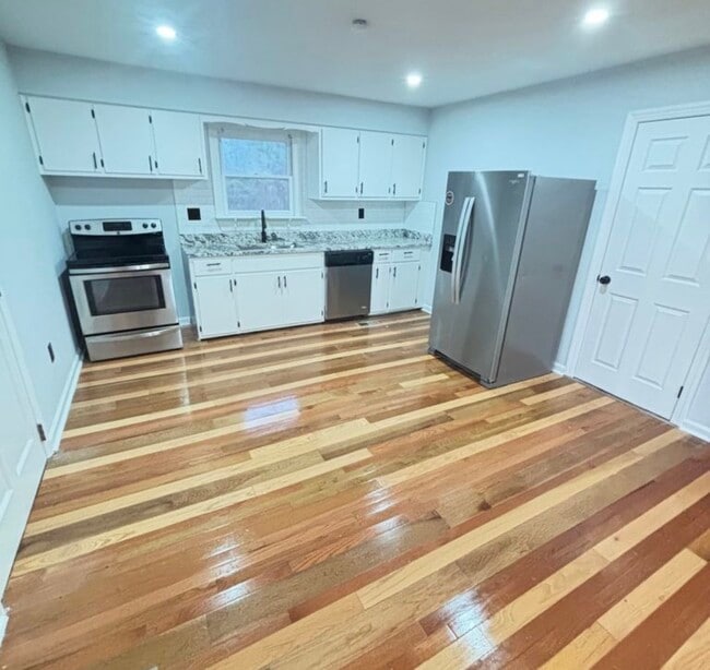 6381 Elevation Rd, Benson, NC 27504 - photo 4