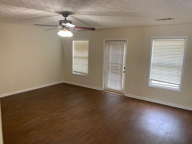 1477 N Donahue Dr, Auburn, AL 36830 - photo 5