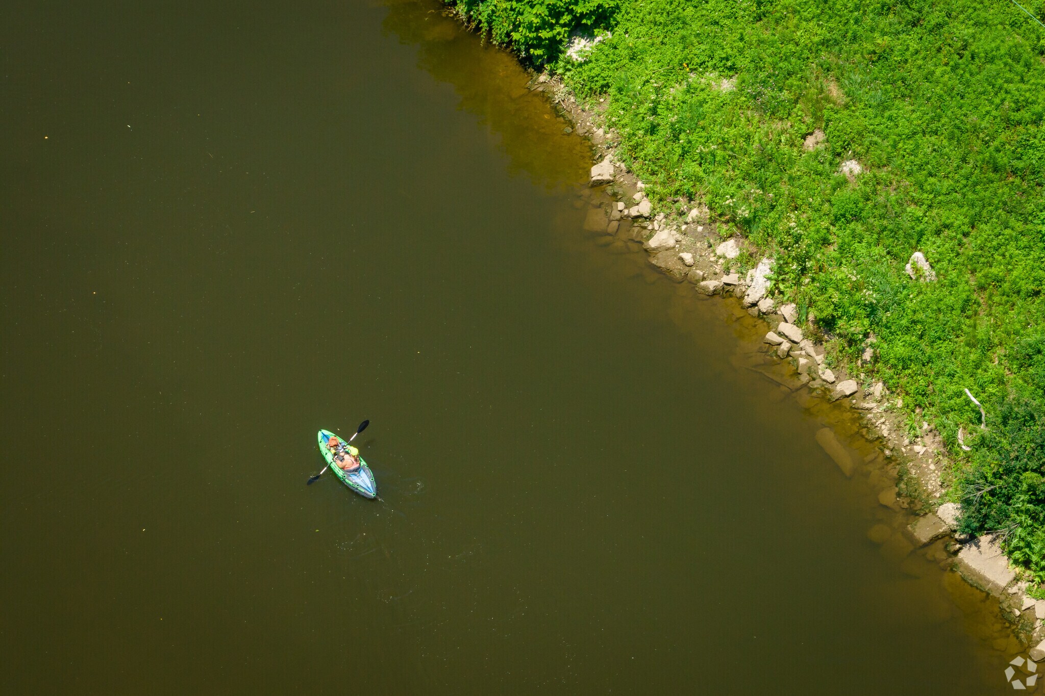 The Buffalo river borders Kaisertown in the south and allows great Kayaking adventures.