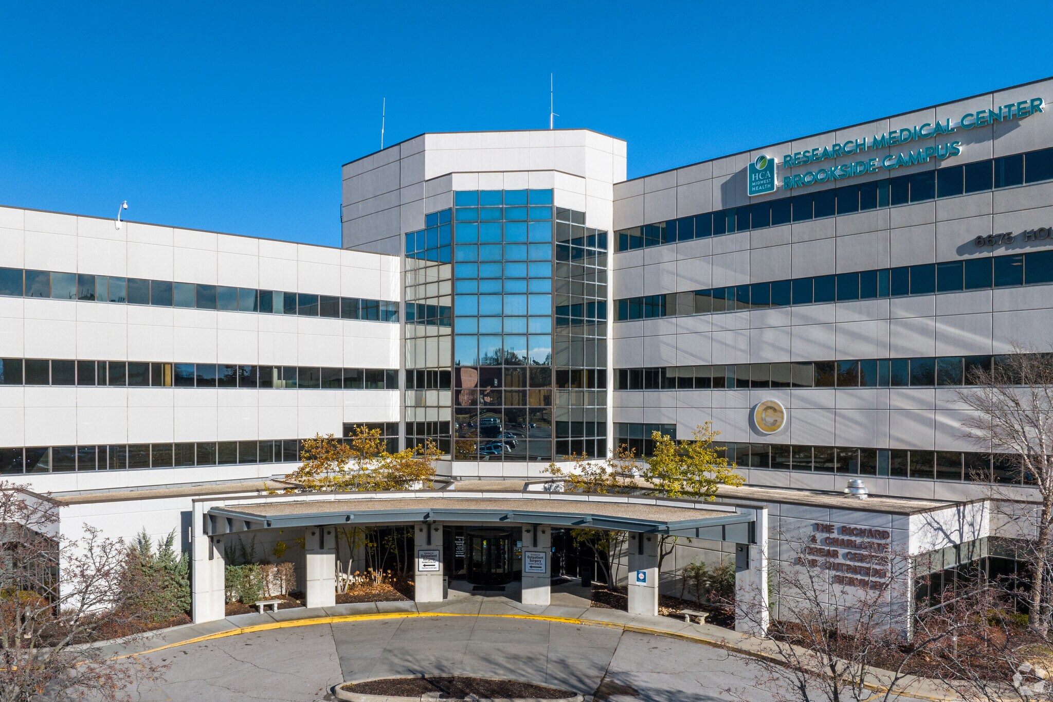 The Research Medical Center provides teaching and job opportunities in Holmes Park.