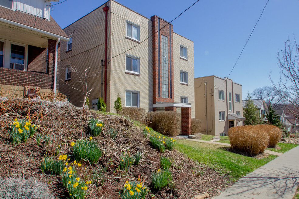 1211 S. Braddock