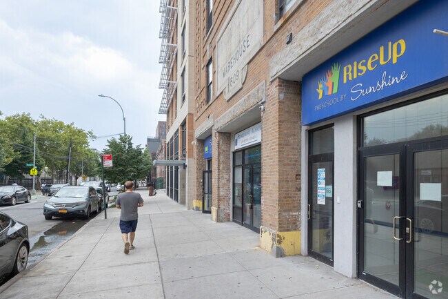 Storefront Academy Charter School in The Bronx is well known in New York City.