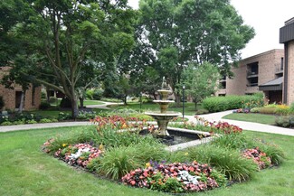 1906 E Shorewood Blvd Unit 2 Beds, Shorewood, WI 53211