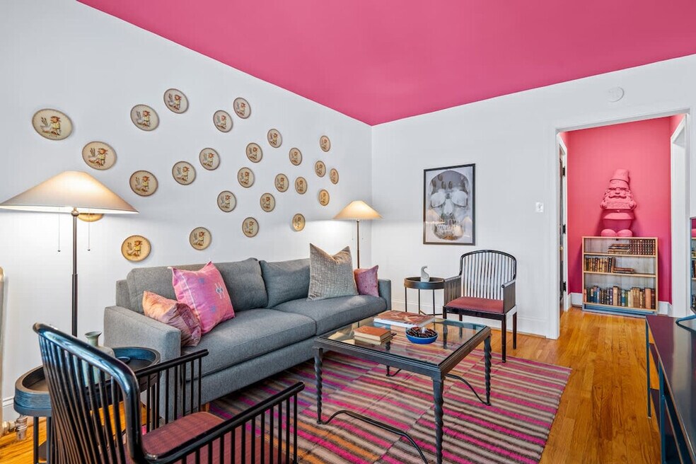 1200 W Eddy St unit ID1360068P, Chicago, IL 60657 - photo 1