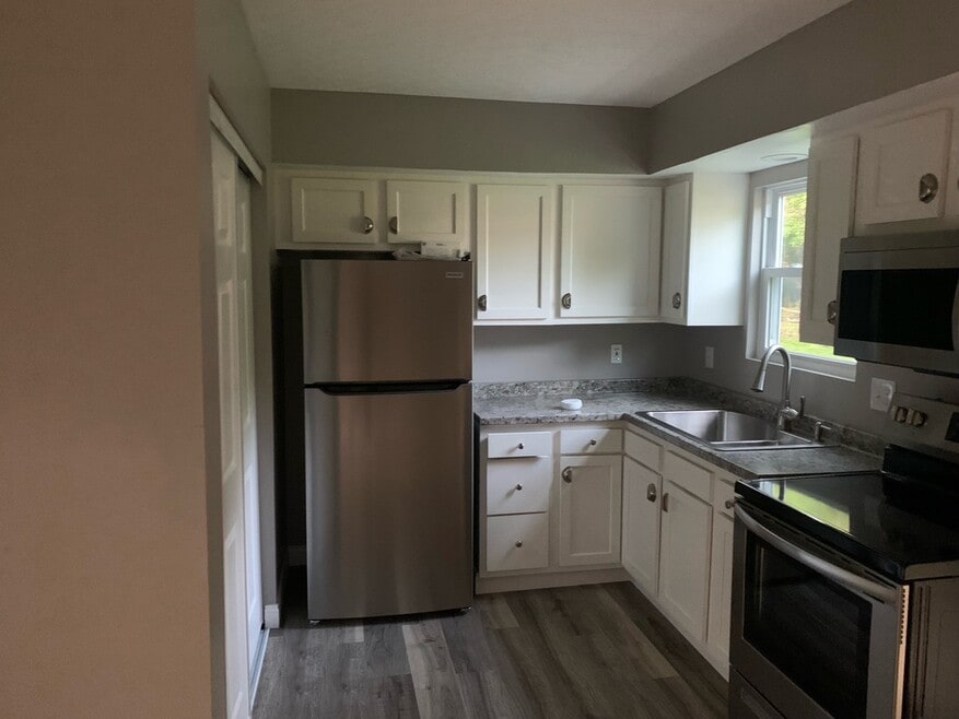 403 Railroad St unit 403, Urbana, OH 43078 - photo 1