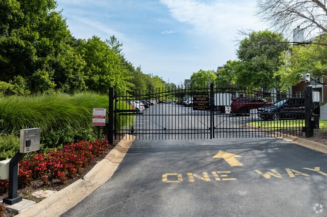 Park Commons, Valley Park, MO 63088 - photo 7