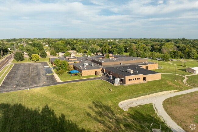 Oakland Middle School is part of the Columbia School District.