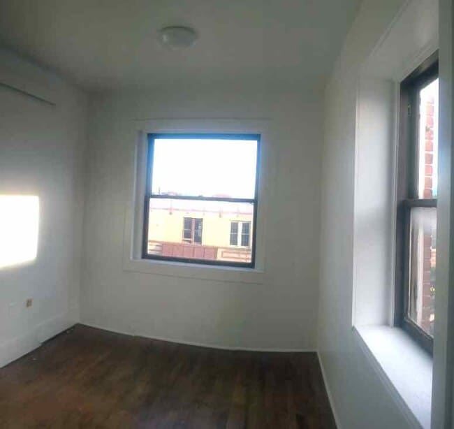 207 E Grand Ave unit 304, Laramie, WY 82070 - photo 2