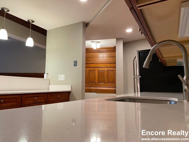 25 Bow St unit 17 - 35, Somerville, MA 02143 - photo 2