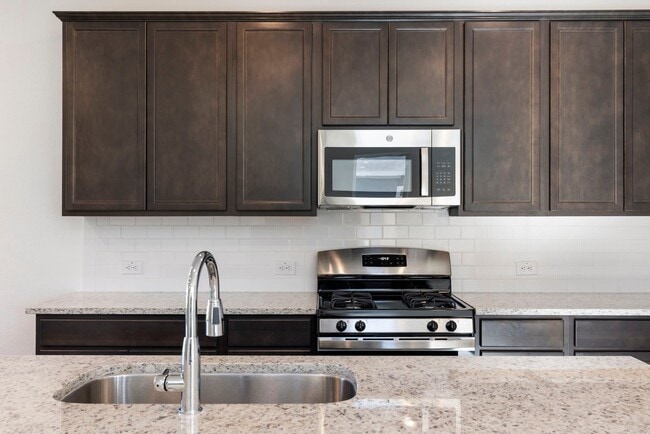 4802 Underbrush Crossing, Bryan, TX 77845 - photo 6