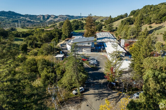 Sleepy Hollow Elementary School is part of Orinda Union Elementary School District.