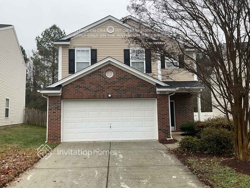 2523 Buckleigh Dr, Charlotte, NC 28215 - photo 1