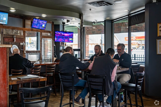 Try the all-day brunch at the Barrelhouse in Wallhaven.