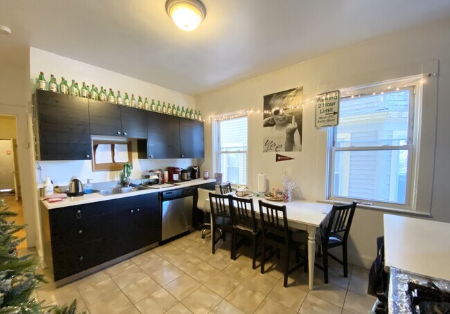 72 Calumet St unit 1, Roxbury Crossing, MA 02120 - photo 4