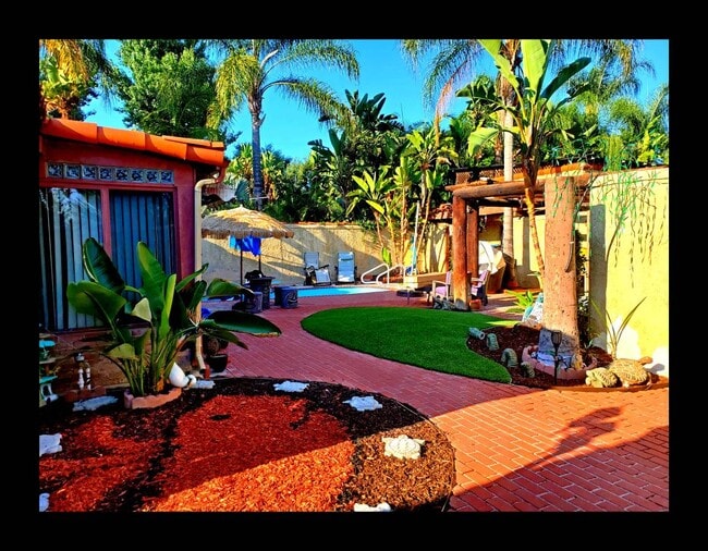 13922 Hewes Ave unit 4, North Tustin, CA 92705 - photo 2