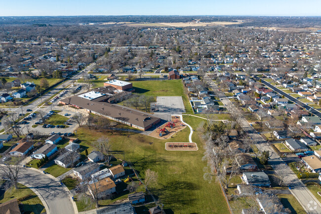 Sunny Hill Elementary School is located conveniently in a residential area.