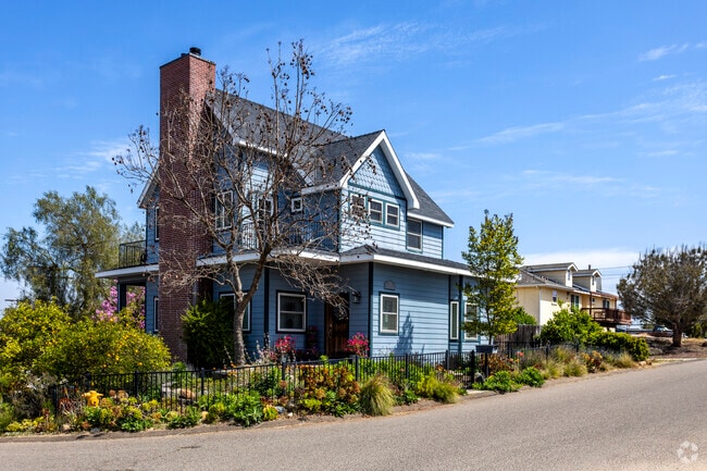 Farmhouse style homes are found in Crest with sweeping views.