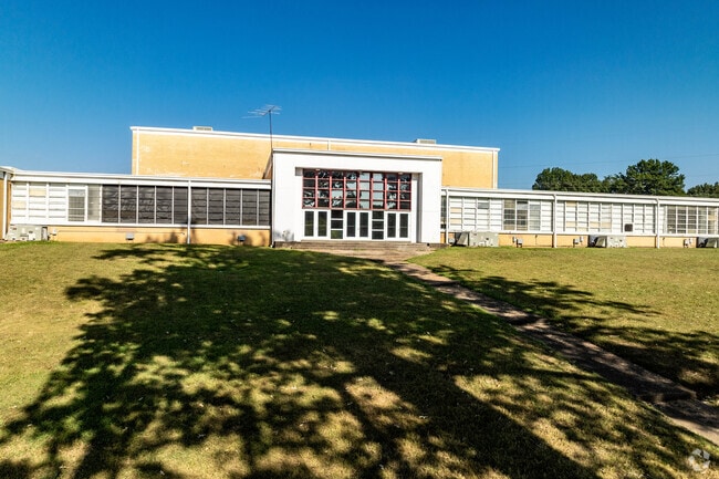 South Side High School has a B from Niche.