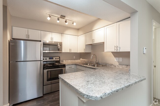 1BR Oxford - Kitchen