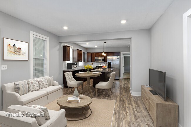 618 4th St NW unit 2, Grand Rapids, MI 49504 - photo 2