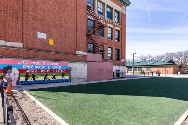 Working together is a success at Henry Elementary School in the Albany Park neighborhood.