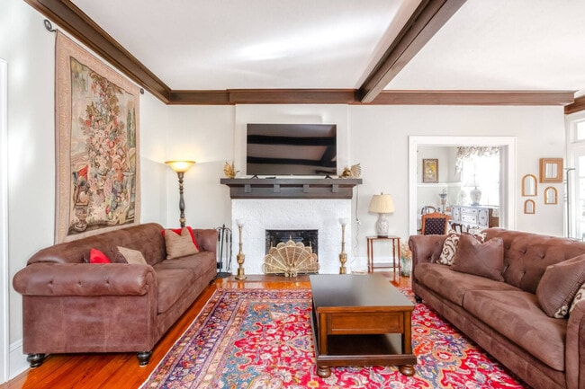 406 NE 7th Ave unit ID1359115P, Gainesville, FL 32601 - photo 5