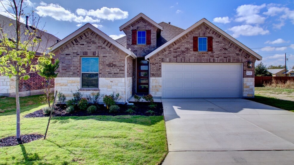 625 Broomsedge St, New Braunfels, TX 78130 - photo 1