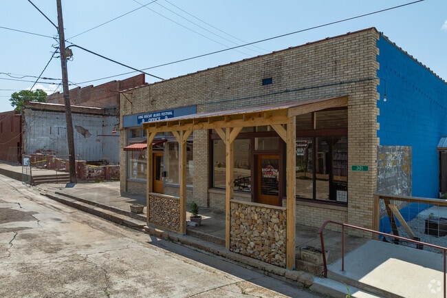 Biscuit Row BBQ in downtown Historic Helena-West Helena features house made sauces for their smoked to perfection meats.