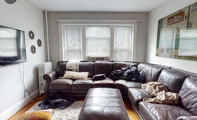 11 Gray St unit 5, Cambridge, MA 02138 - photo 2