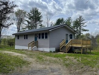 127 Holbrook Ave Unit 1, Swanzey, NH 03446
