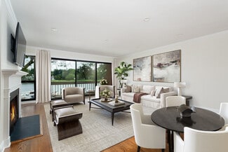 15 River Rd Unit 220, Cos Cob, CT 06807