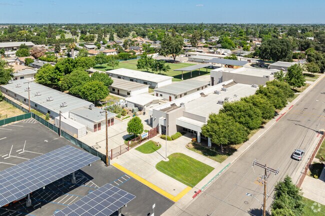 Highland Elementary School provides a great education to help Visalia students succeed.