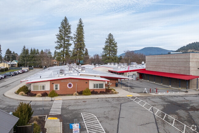 Bryan Elementary School is located near a public park.