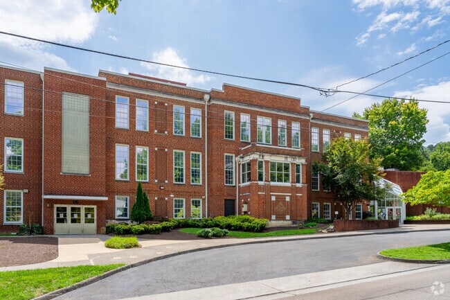 South Roanoke children in PreK-5th grade can attend Crystal Springs Elementary School.